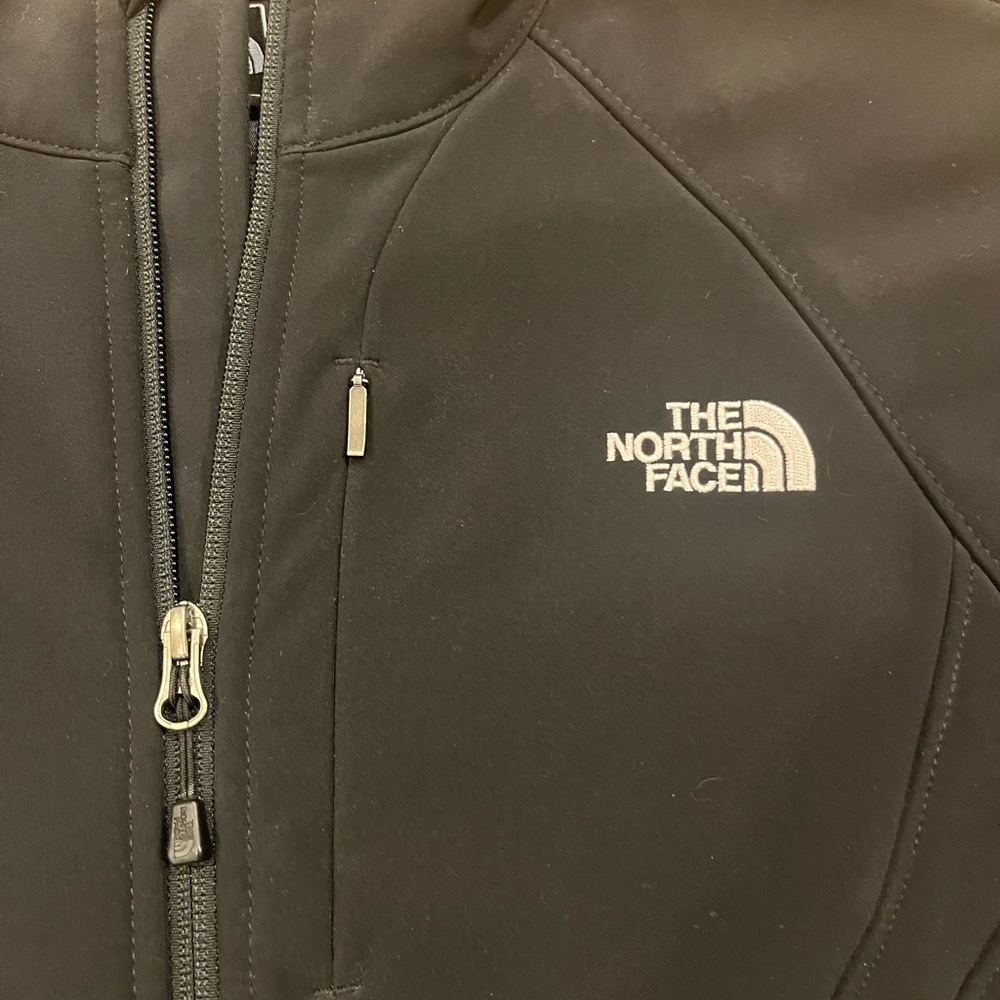 North Face waterproof jacket - Picture 3 of 7